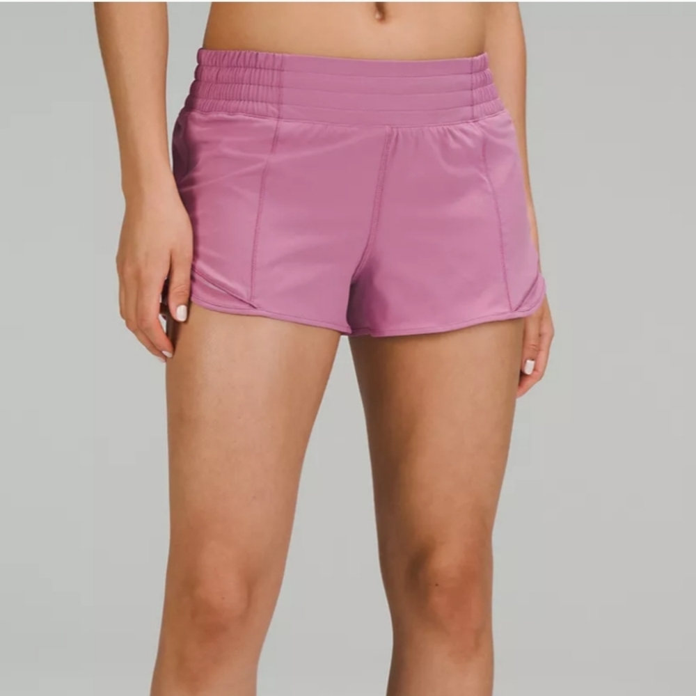 Lululemon Hotty Hot High-rise Lined Short 2.5